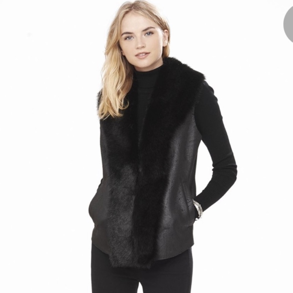 Express Black Faux Fur Vest. Sz L